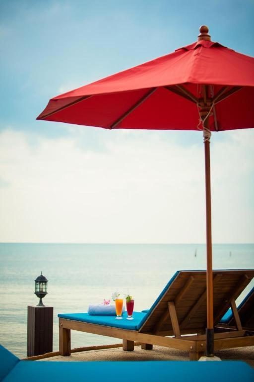 Sunset Beach Club Hotel Hatrin Kültér fotó