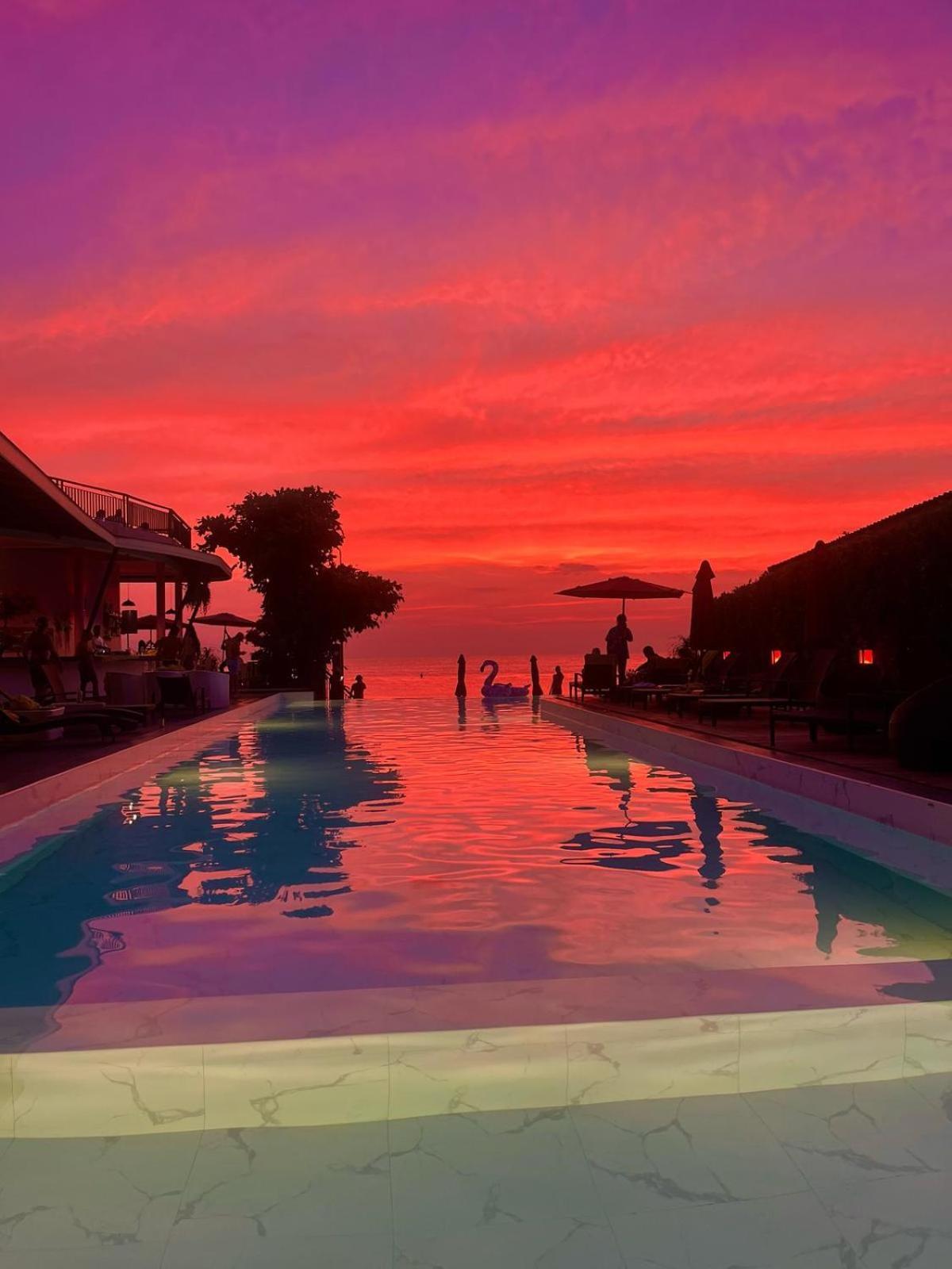 Sunset Beach Club Hotel Hatrin Kültér fotó