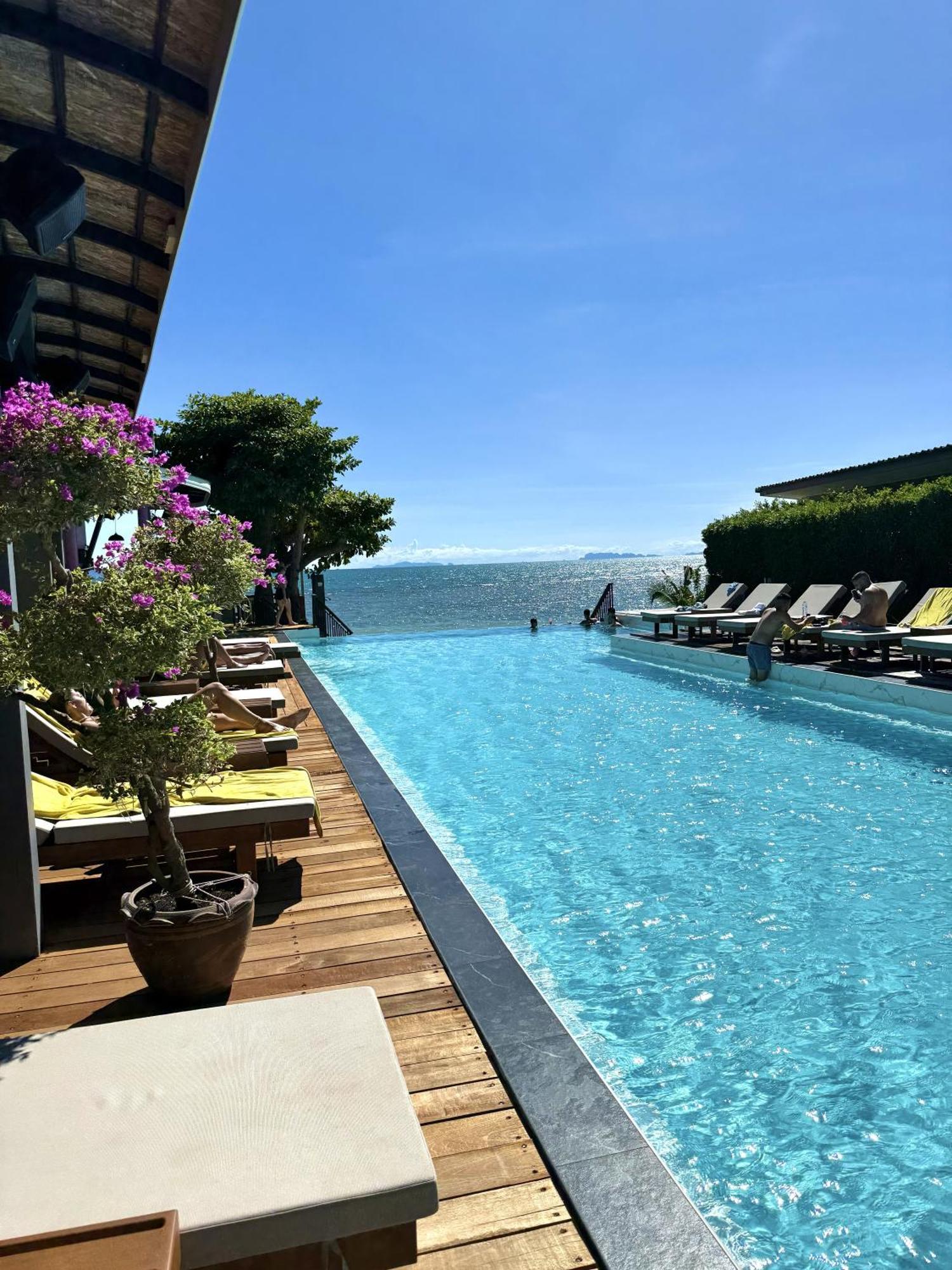 Sunset Beach Club Hotel Hatrin Kültér fotó