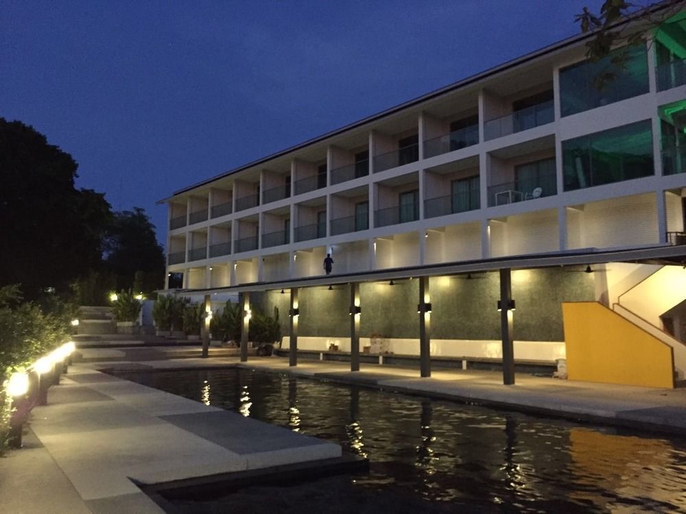 Sunset Beach Club Hotel Hatrin Kültér fotó